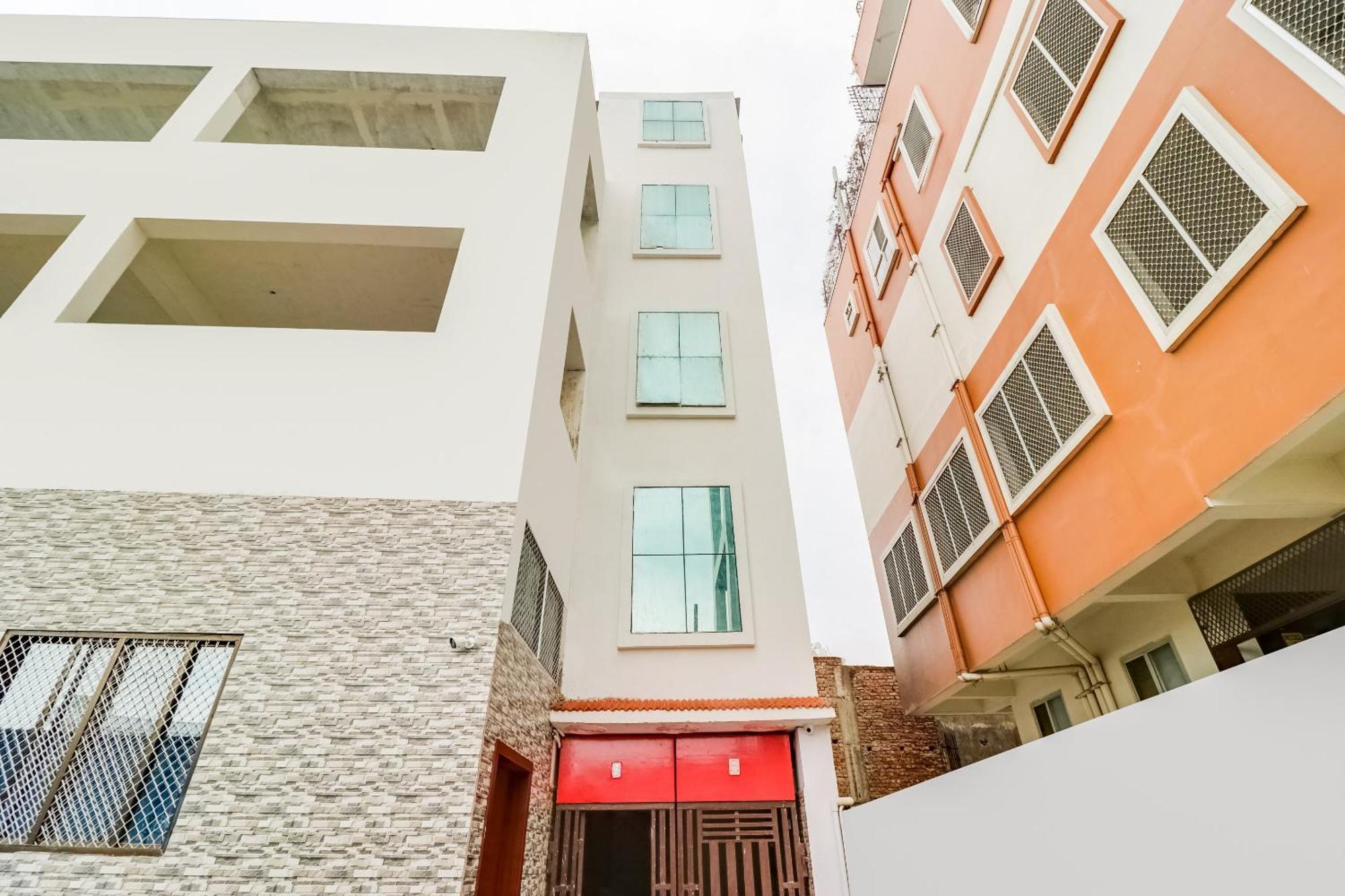 Super Hotel O Rs Inn Gorakhpur Bagian luar foto