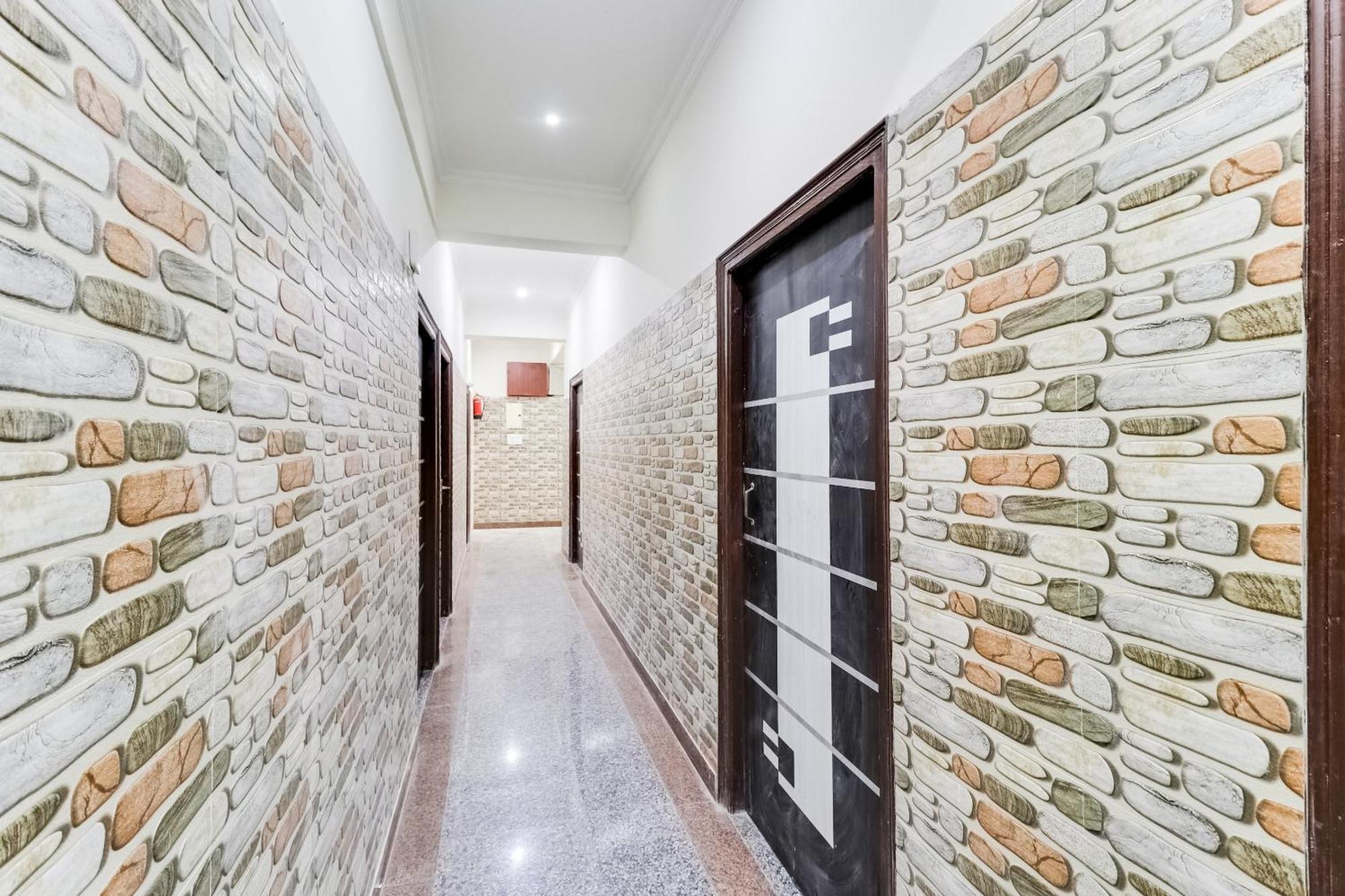Super Hotel O Rs Inn Gorakhpur Bagian luar foto