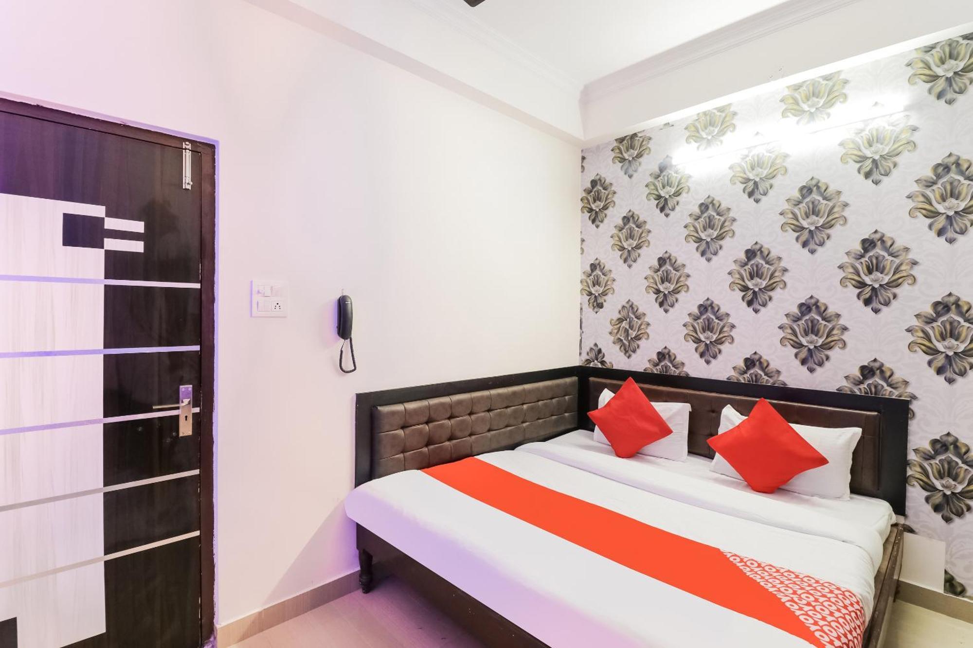Super Hotel O Rs Inn Gorakhpur Bagian luar foto