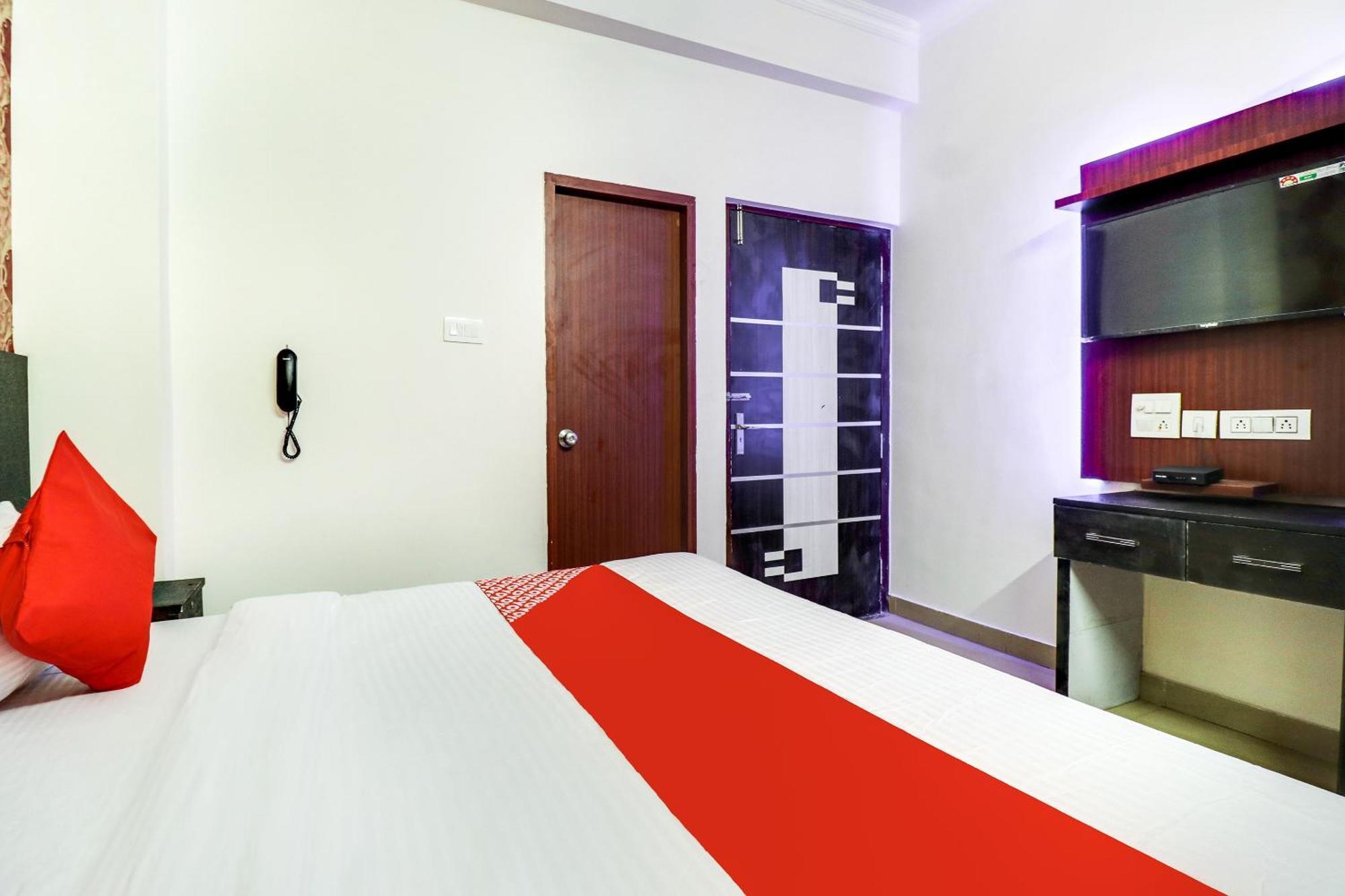 Super Hotel O Rs Inn Gorakhpur Bagian luar foto