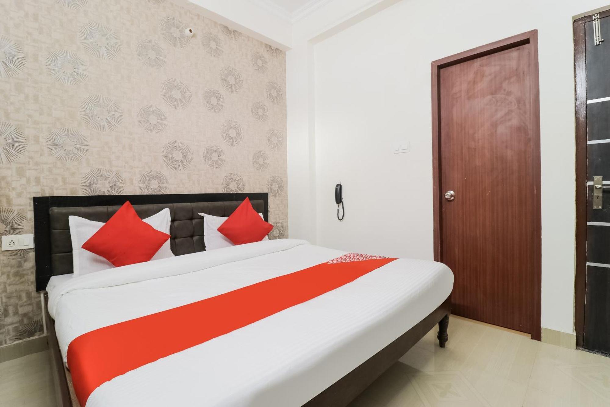 Super Hotel O Rs Inn Gorakhpur Bagian luar foto