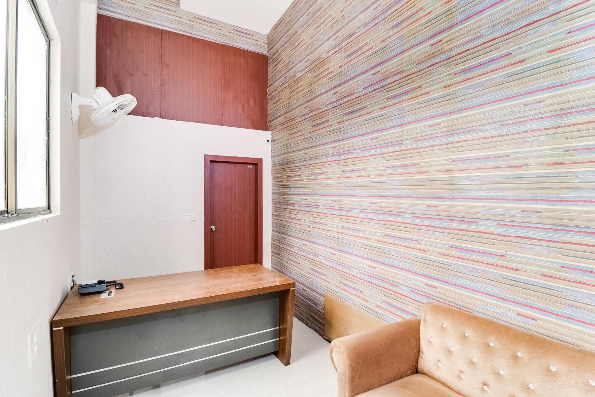 Super Hotel O Rs Inn Gorakhpur Bagian luar foto