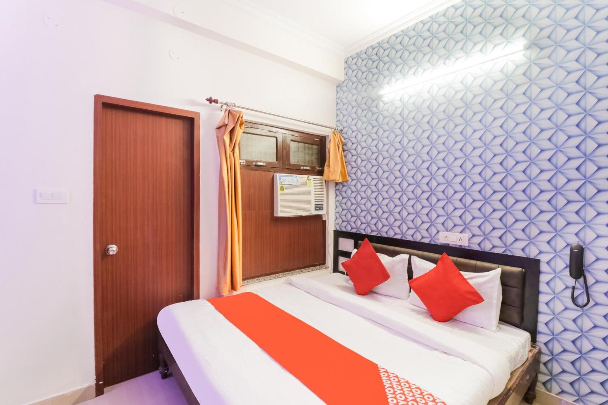Super Hotel O Rs Inn Gorakhpur Bagian luar foto